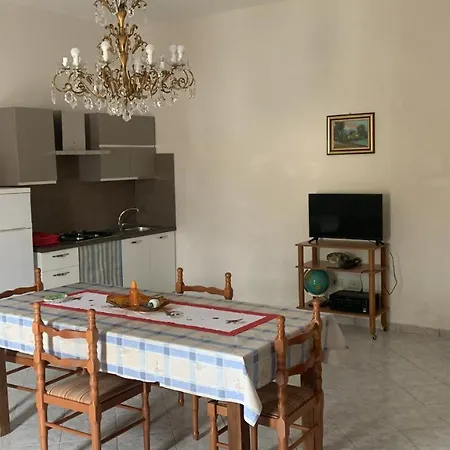 Mandriavecchia Петросино